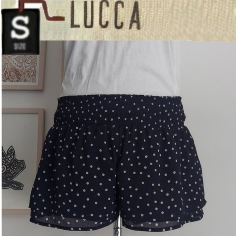 ⭐️ 5/$30 Lucca shorts, navy polka dot, small